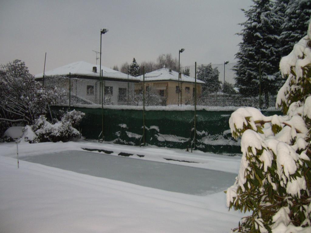 Hotel La Collinetta Sesto Calende Room photo